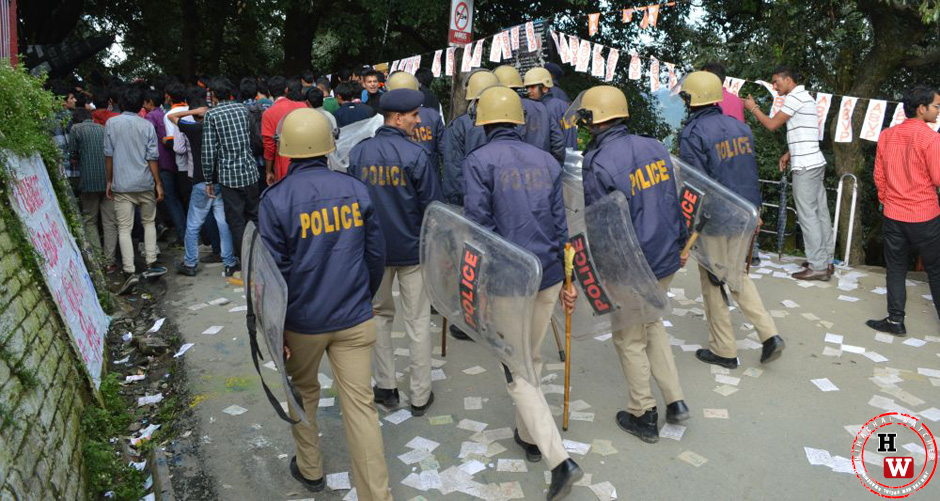 shimla-police-security-at-hpu-polls