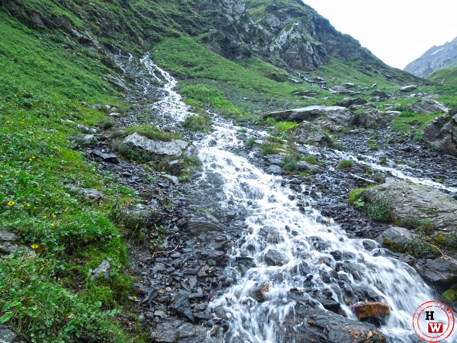 waterfall-at-bhimdwar