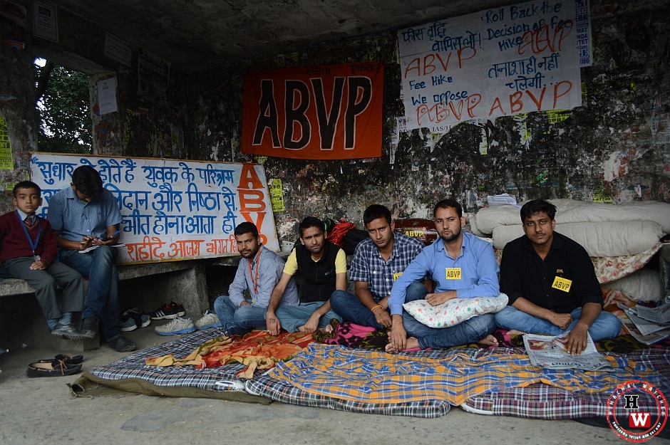 abvp protest against fee hike