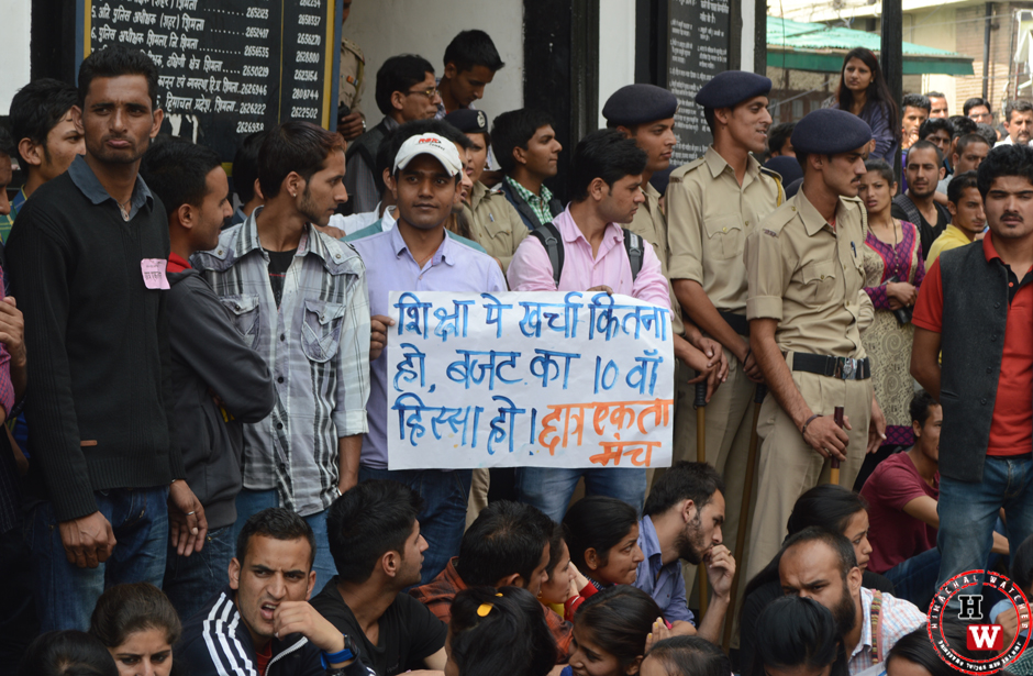 massive student protest in shimla