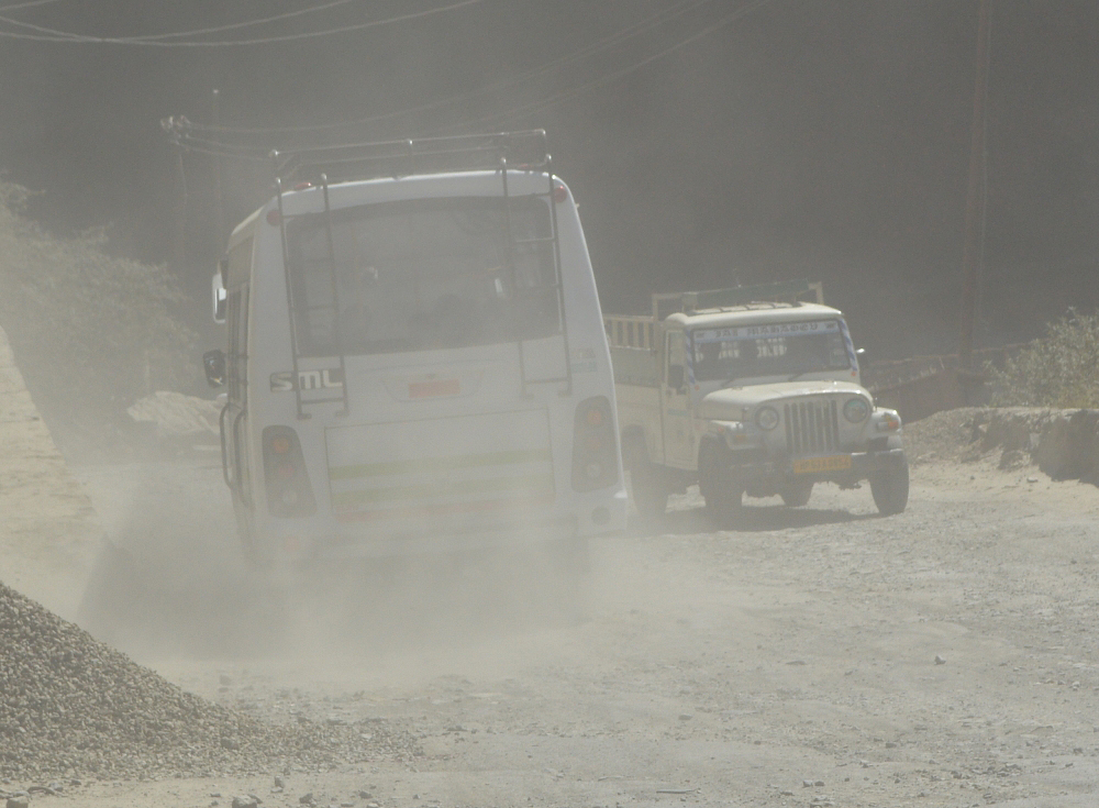 dirt-on-shimla-roads