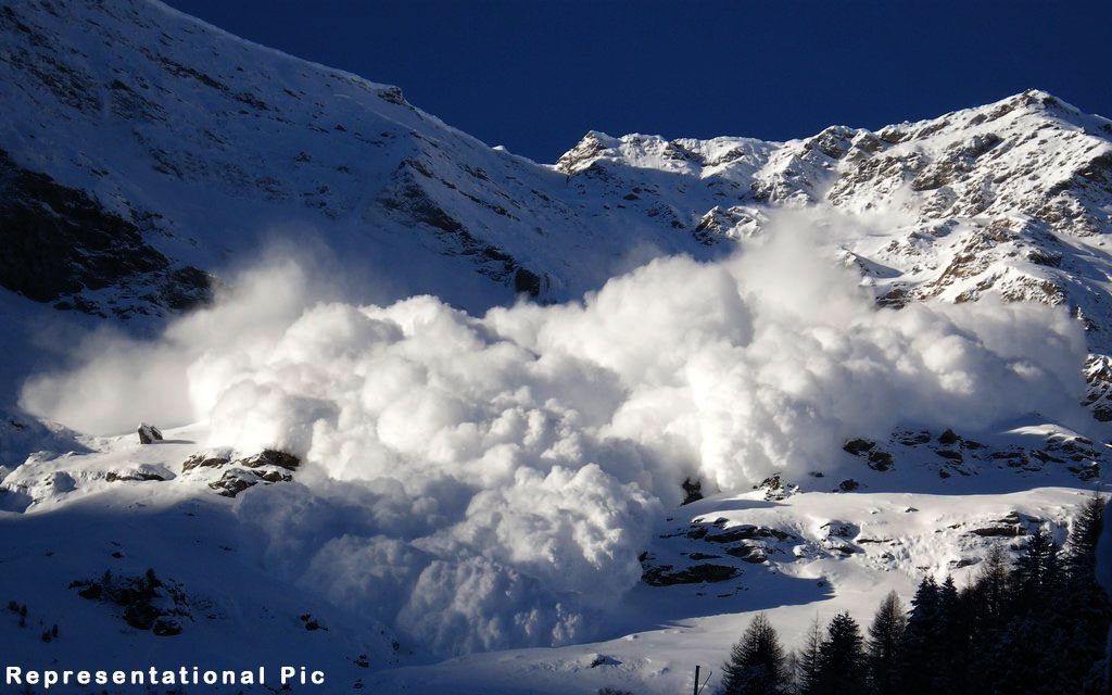 HP SDMA issues snow and avalanche warning for Himachal Pradesh