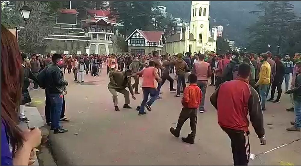 Youth clash with shimla police on holi