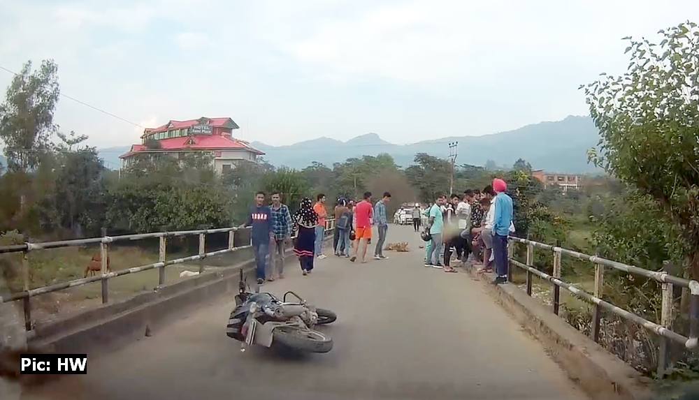 sarkaghat bike accident kills youth